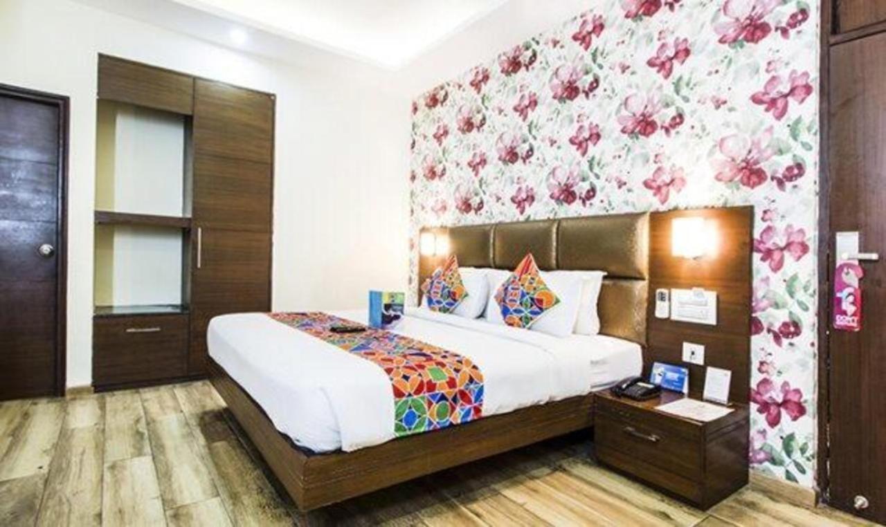 Fabhotel Royal Plaza Zirakpur Luaran gambar